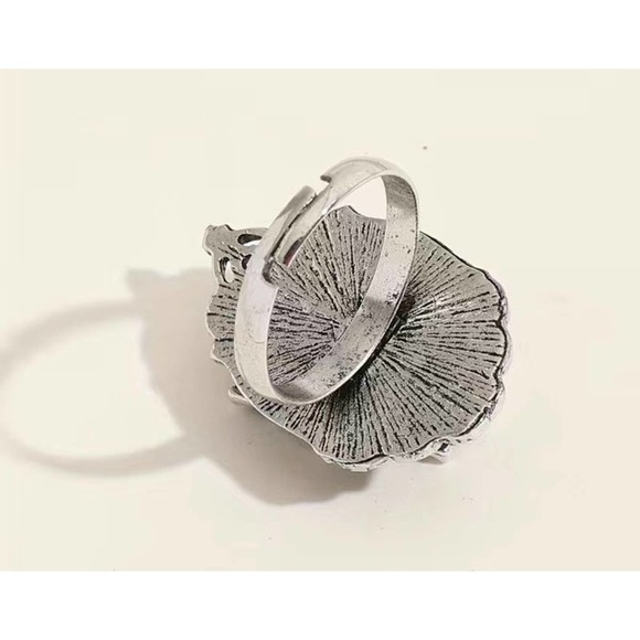 Bat Ring Halloween Gothic Victorian Cameo Faux Onyx Gemstone Open Finger - Picture 5 of 5